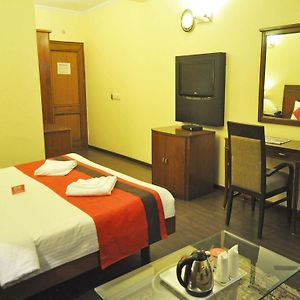 Oyo Rooms Sikanderpur Metro Station